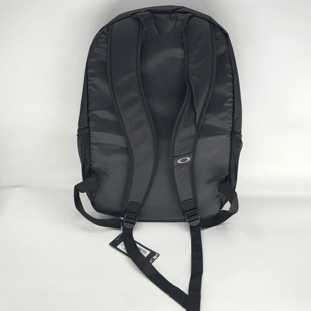 Oakley Backpack Crestible Enduro 22L Blackout Zip Pocket TSU Nylon Canvas New